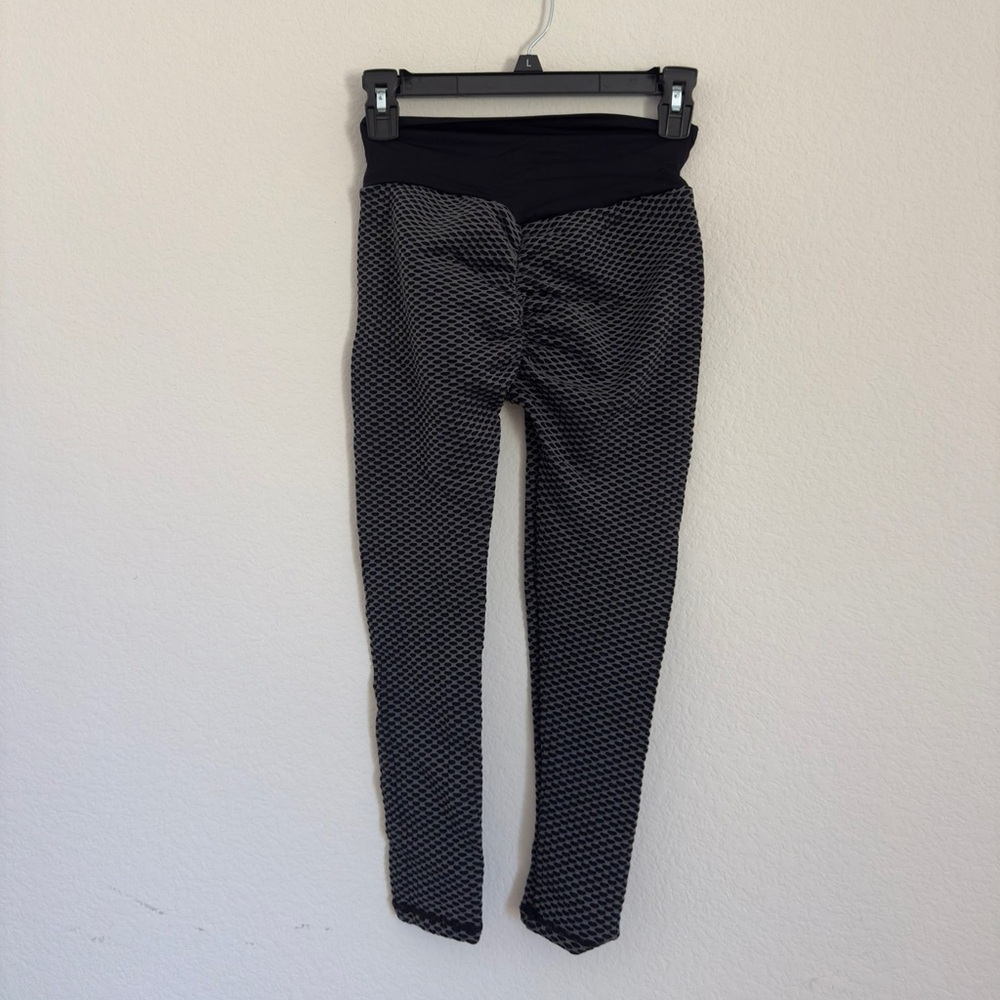 Black and Gray Ruched Leggings
